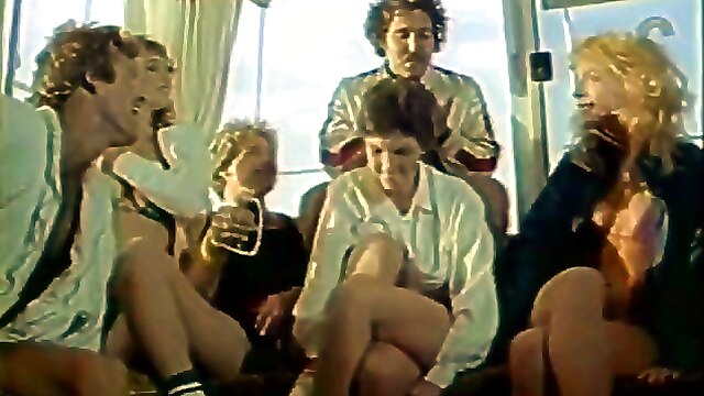 Classic pussy eating, public beach pussy eating, classic boat, beaver boat, fingerbangs pussy