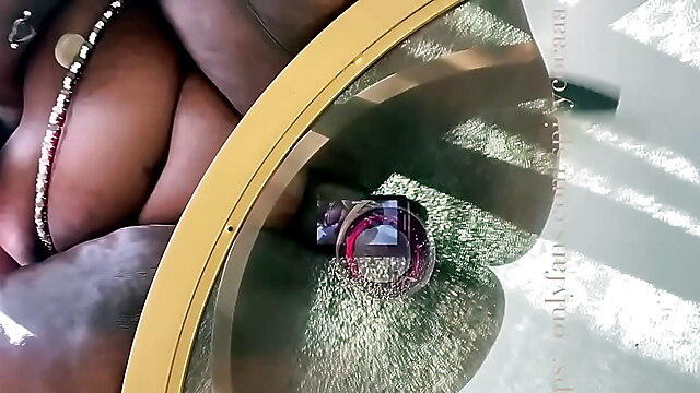 making a bbw squirt