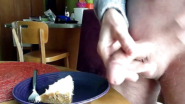 Cheesecake, swallowed bukkake, seed eating, cum porno, swallow me